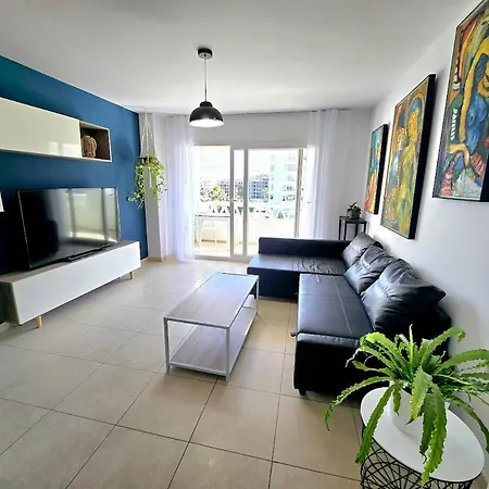 Homestay Elegante Con Bano Compartido